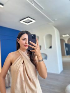 Çapraz Boyun Detaylı Krem Uzun Elbise