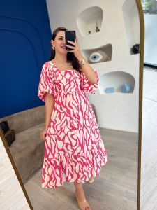 ﻿Madonna Yaka Pembe Beyaz Detaylı Elbise
