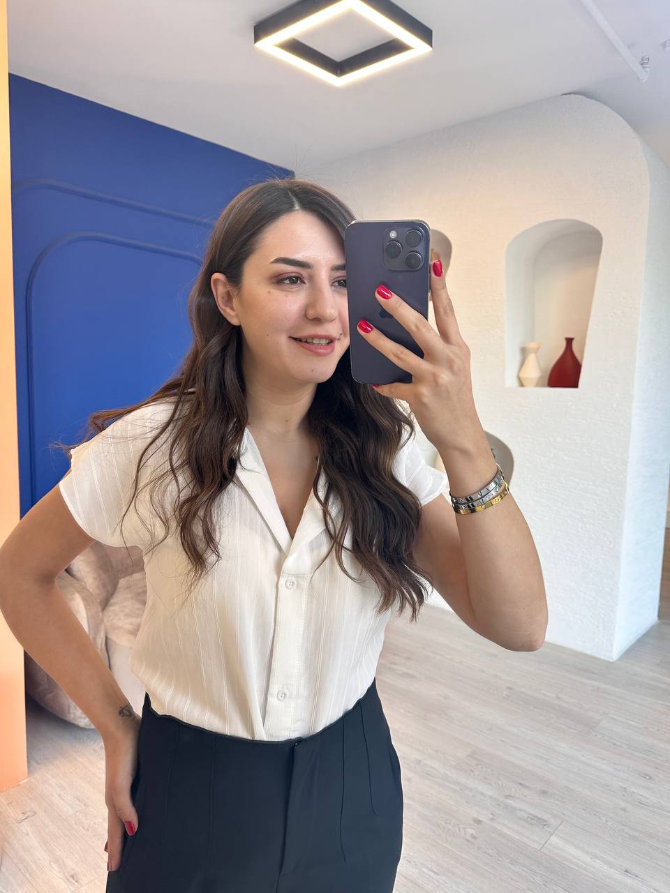 Beyaz Çizgi Detaylı Gömlek