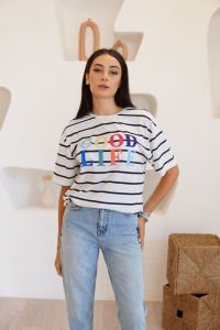 Beyaz Çizgi Baskılı T-Shirt